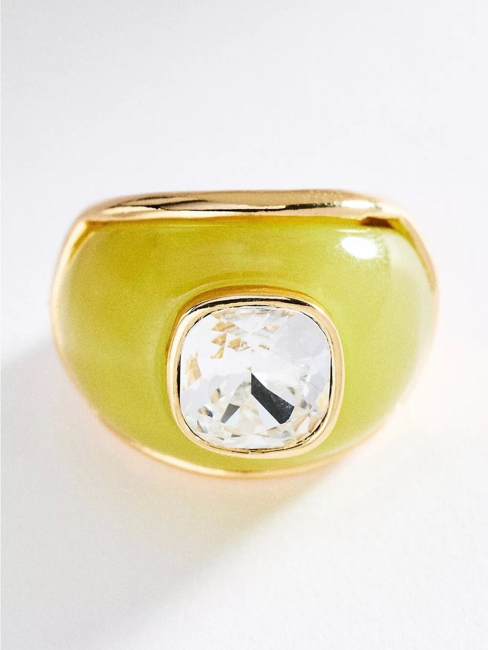 NWOT Crystal Resin Cocktail Ring